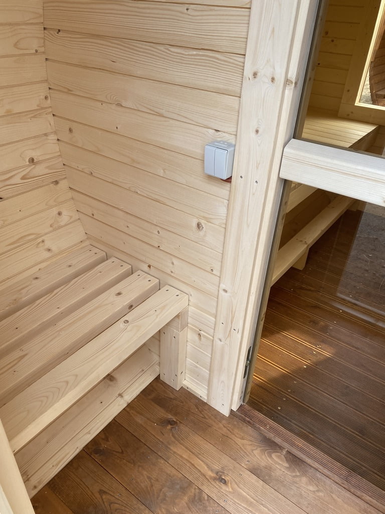 Quiet Delight Barrel Sauna