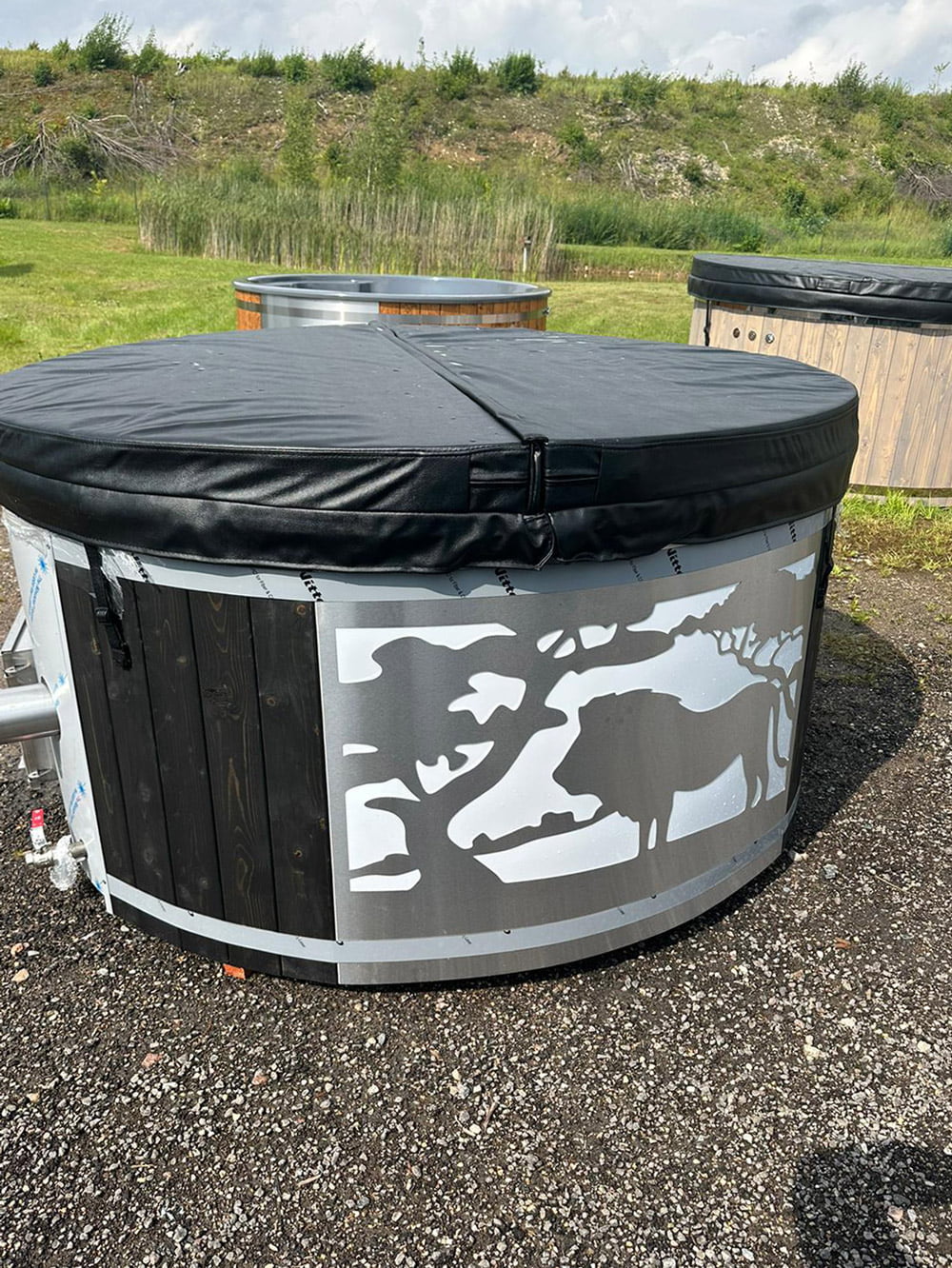Lucid Lagoon Hot Tub