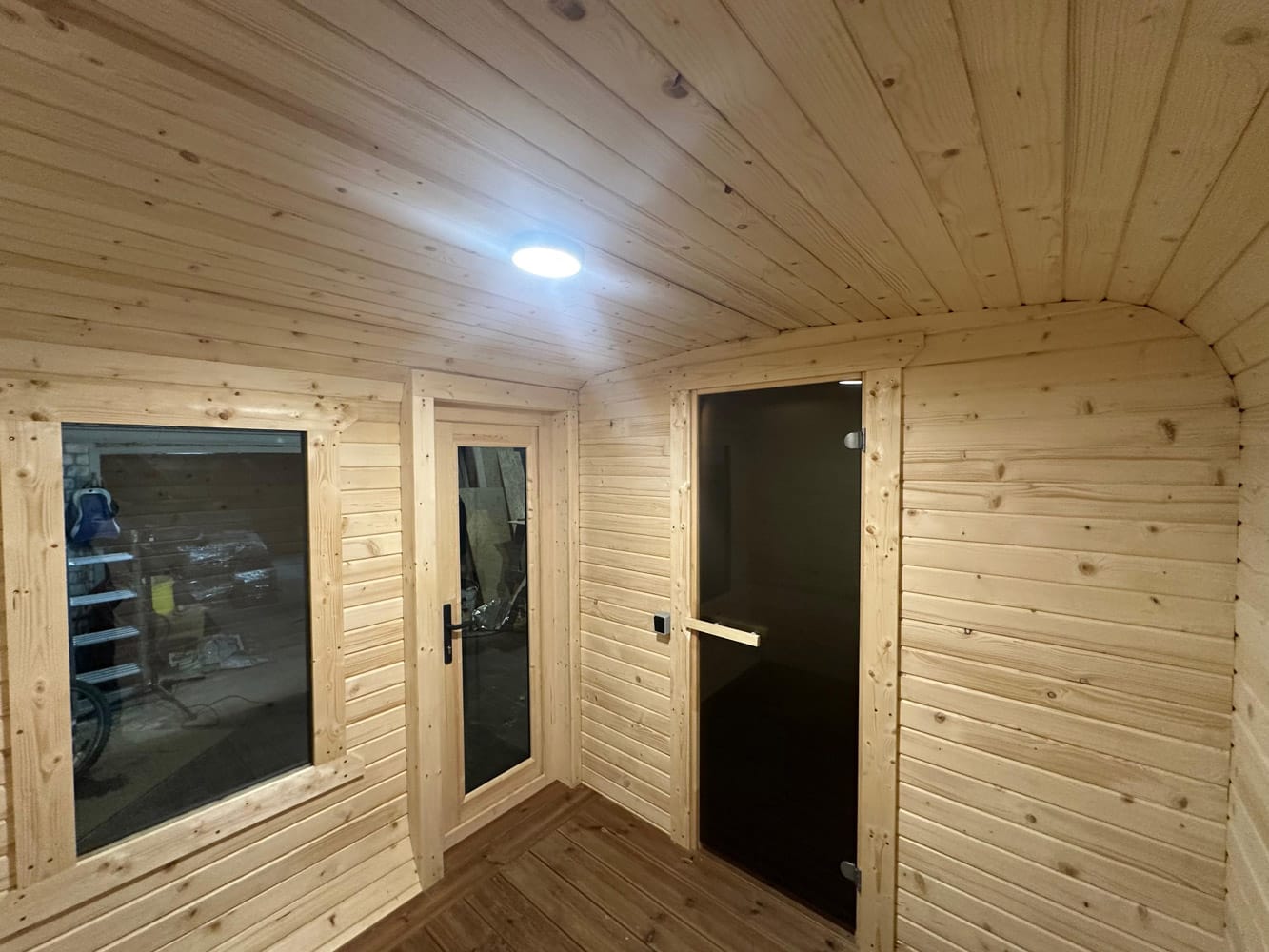 Hot Buss Cubic Sauna