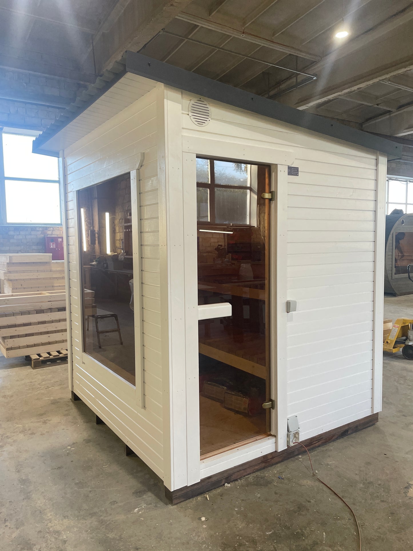 Serenity Now 2M Box Sauna