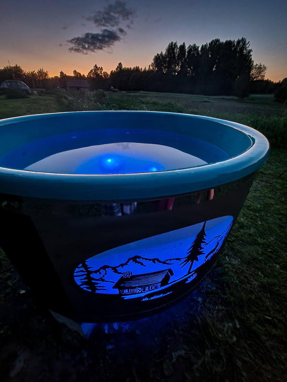 Lucid Lagoon Hot Tub