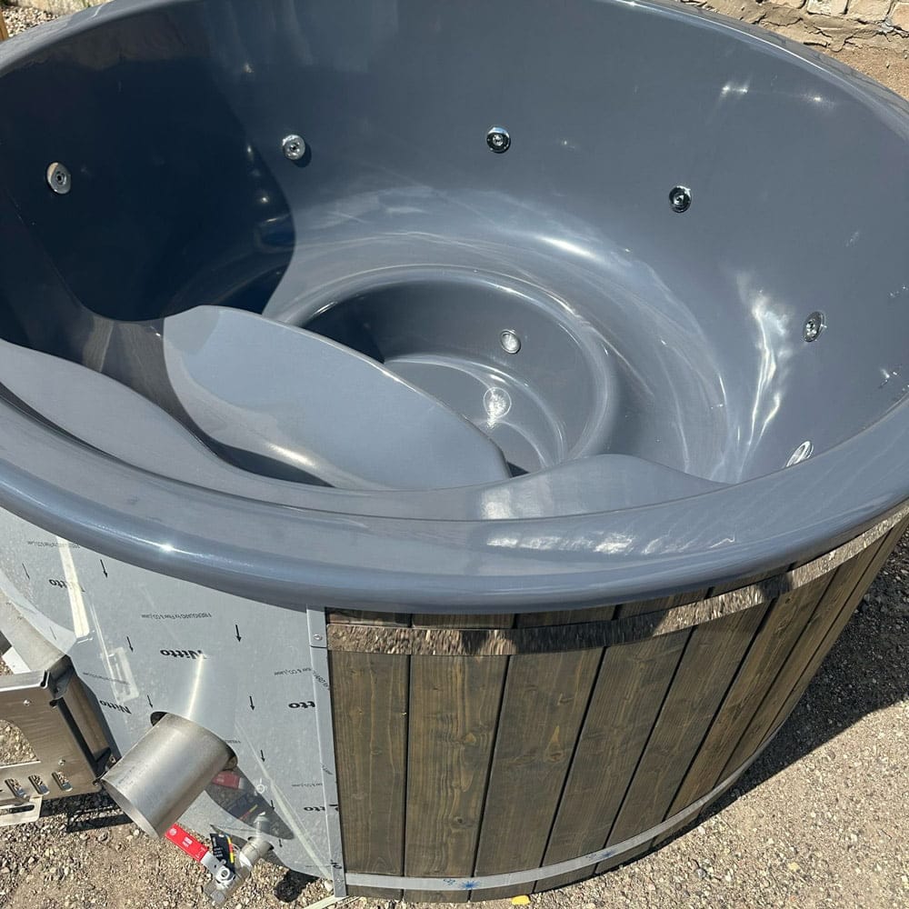 Peaceful Plunge Hot Tub