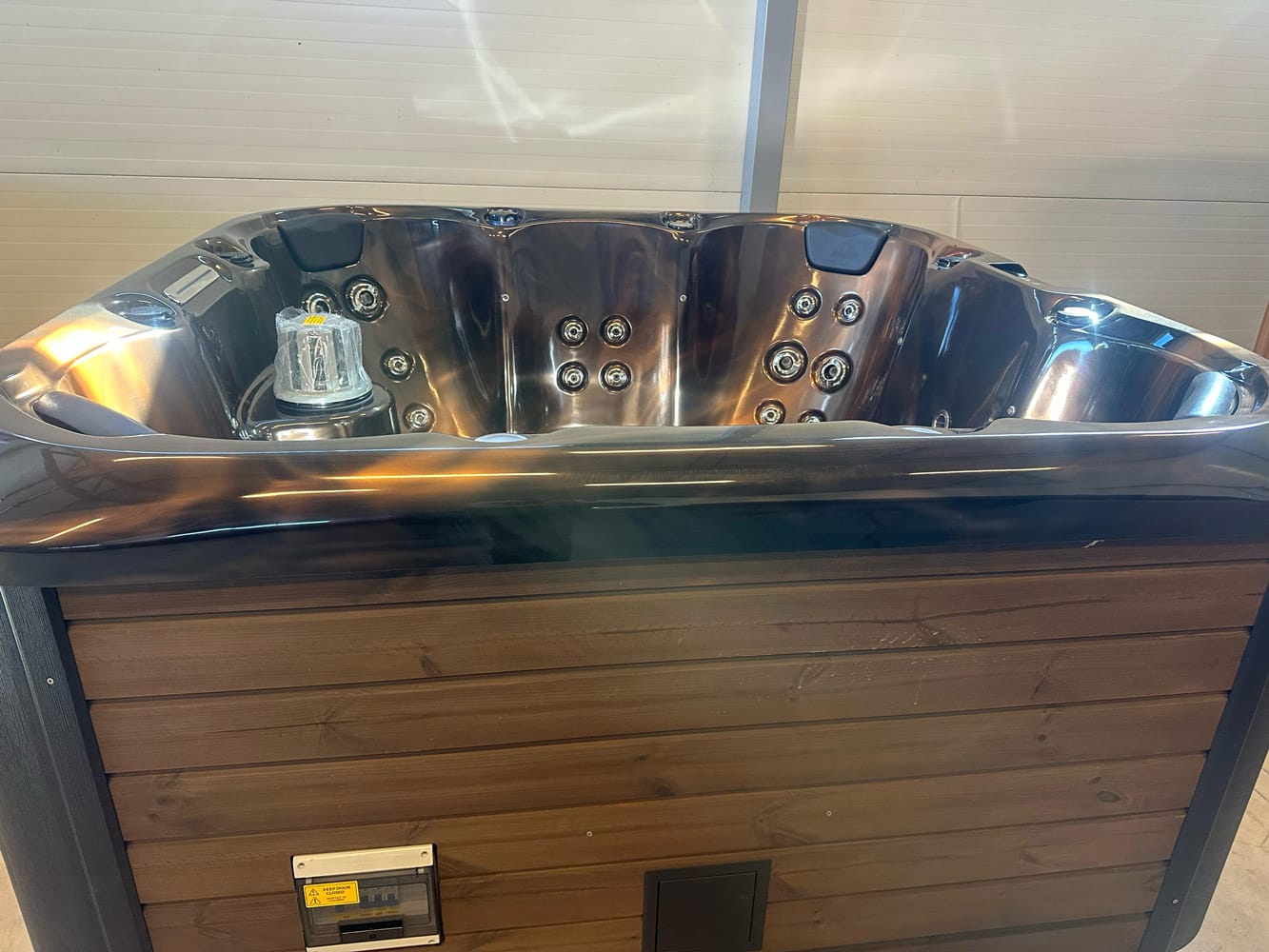Soothe Spot Hot Tub