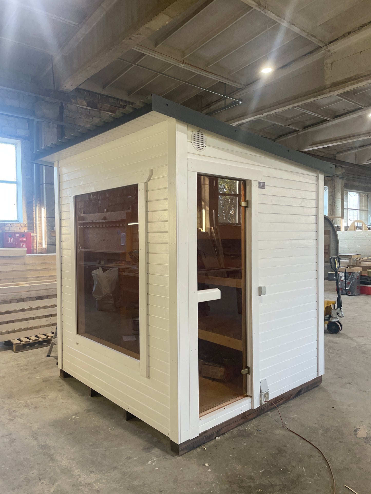 Serenity Now 2M Box Sauna